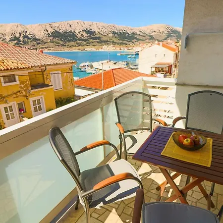 Mario With Terrace And Sea View Baska (Krk)