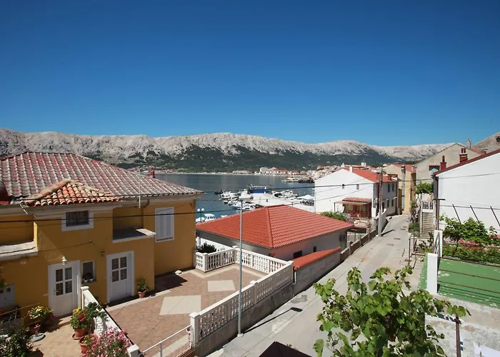 Mario With Terrace And Sea View Apartment