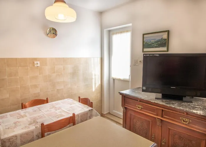 Apartment Mario With Terrace And Sea View