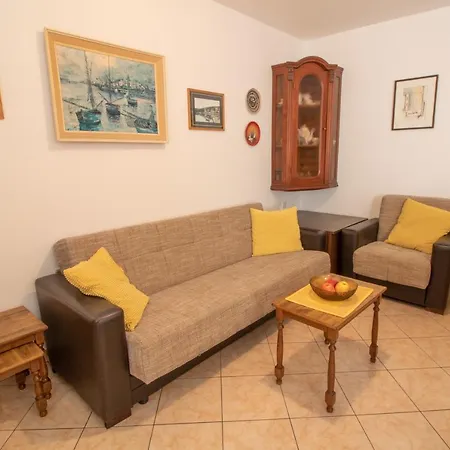 Mario With Terrace And Sea View Apartman Baška